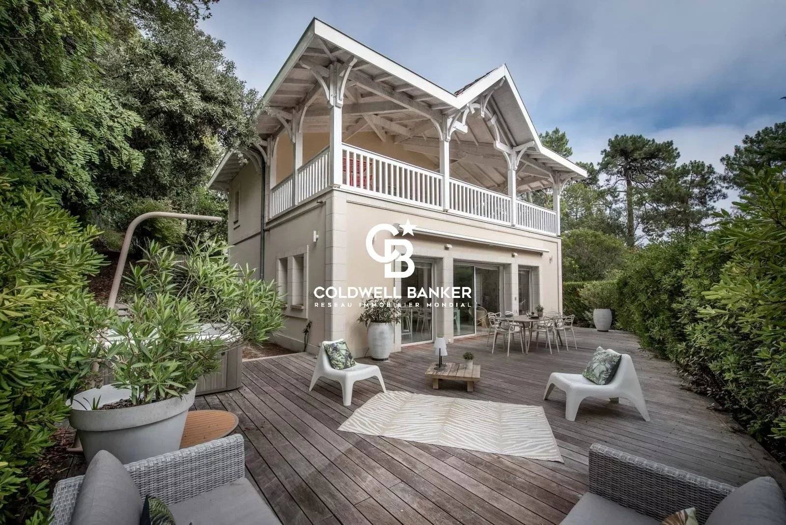 Belle villa familiale de standing à vendre proche plage Pereire Arcachon
