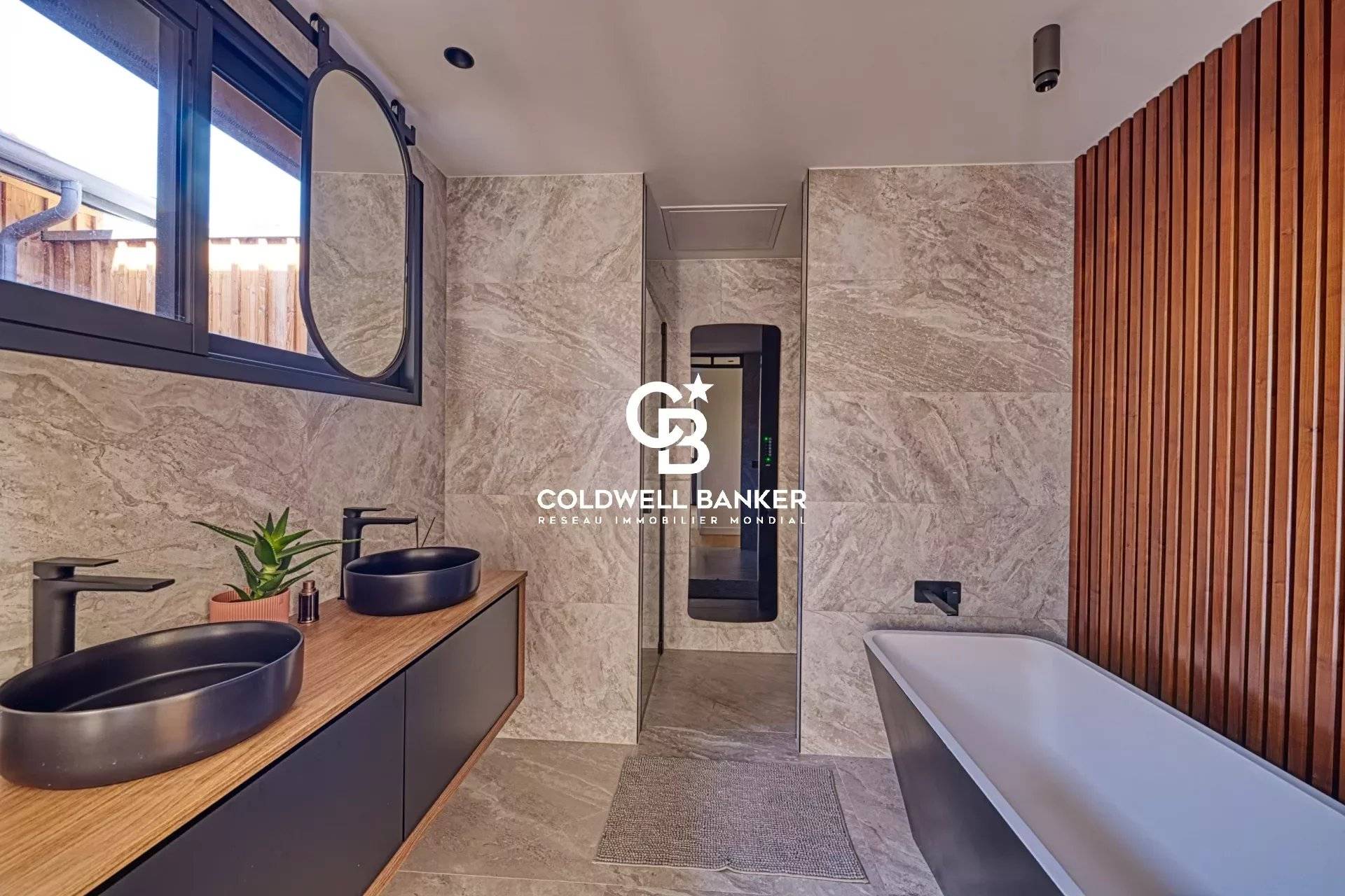 Villa neuve en bois avec piscine - Andernos Côté Bassin