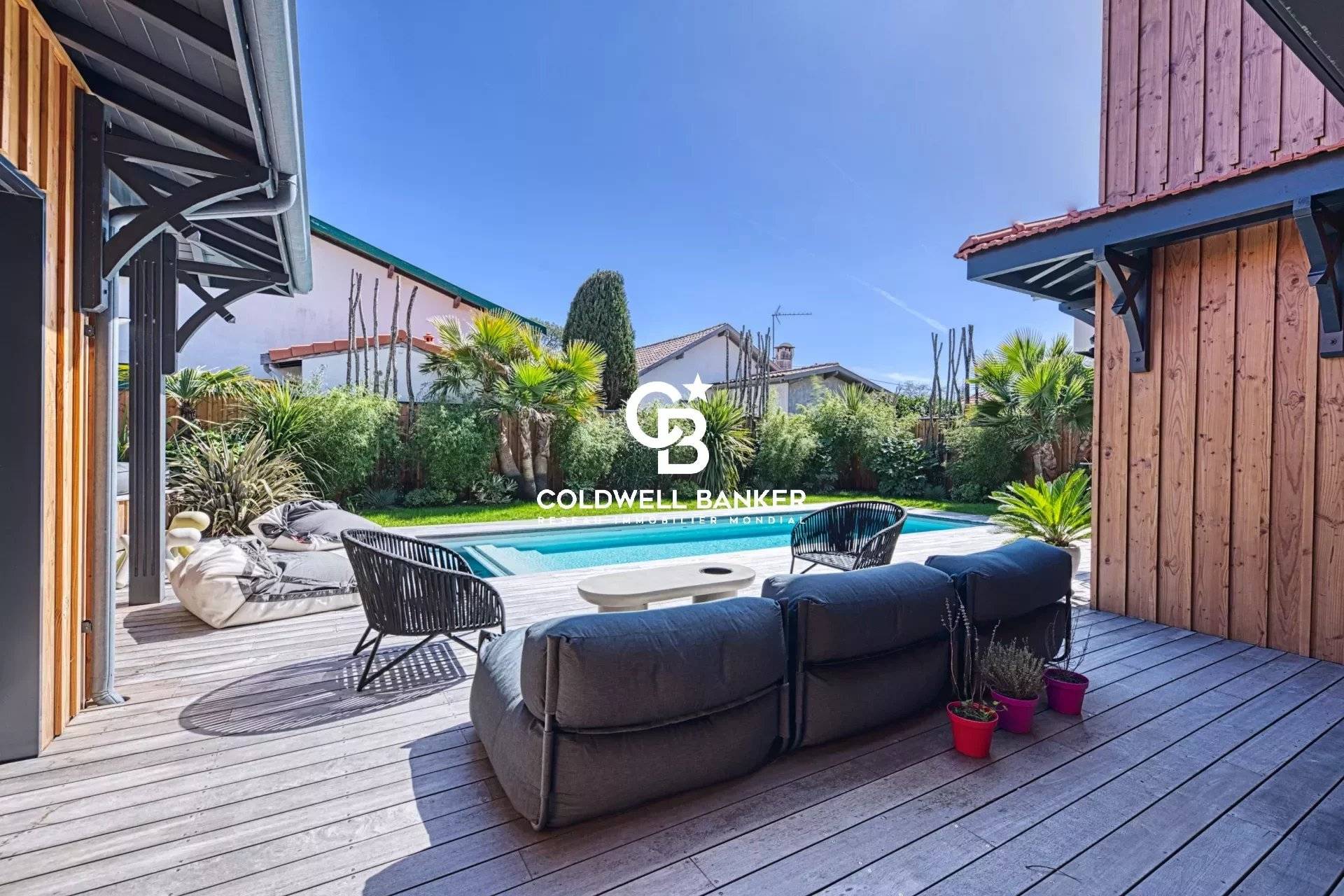 Villa neuve en bois avec piscine - Andernos Côté Bassin