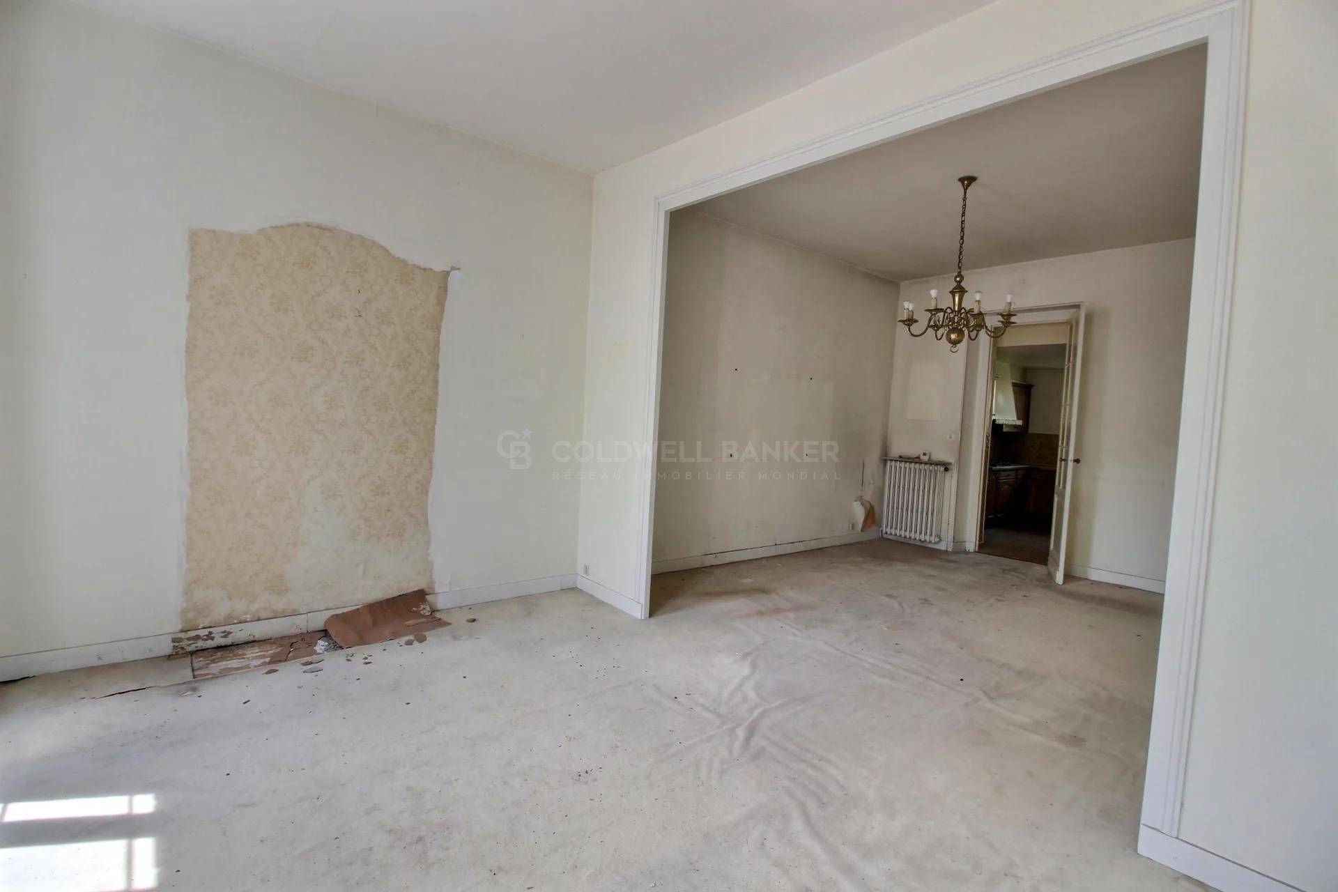 Échoppe double à rénover à BORDEAUX NANSOUTY