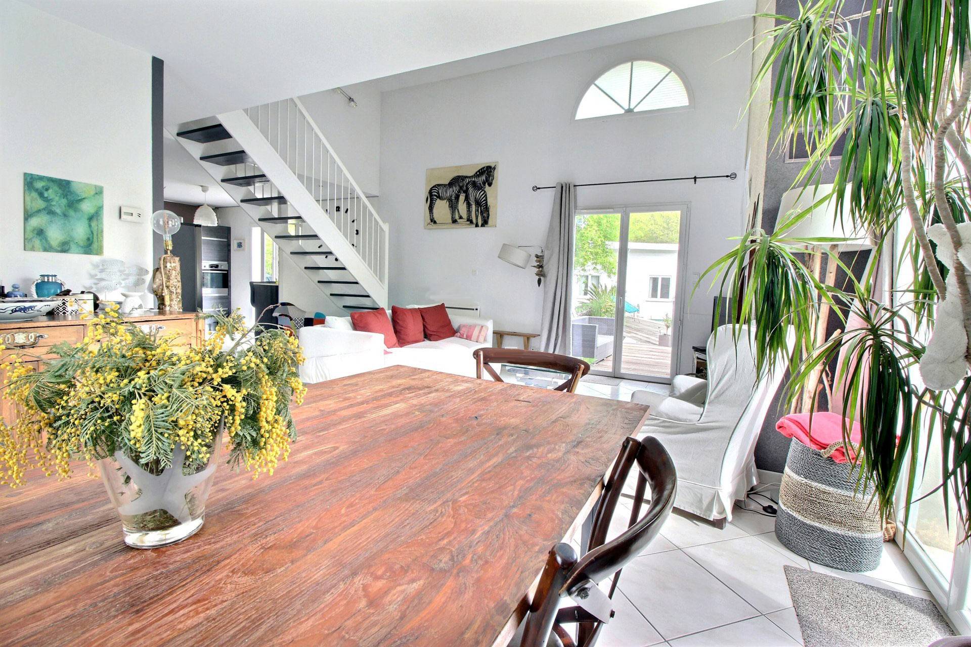 Propriété avec maison moderne et 3 appartements - Gujan-Mestras La Hume 