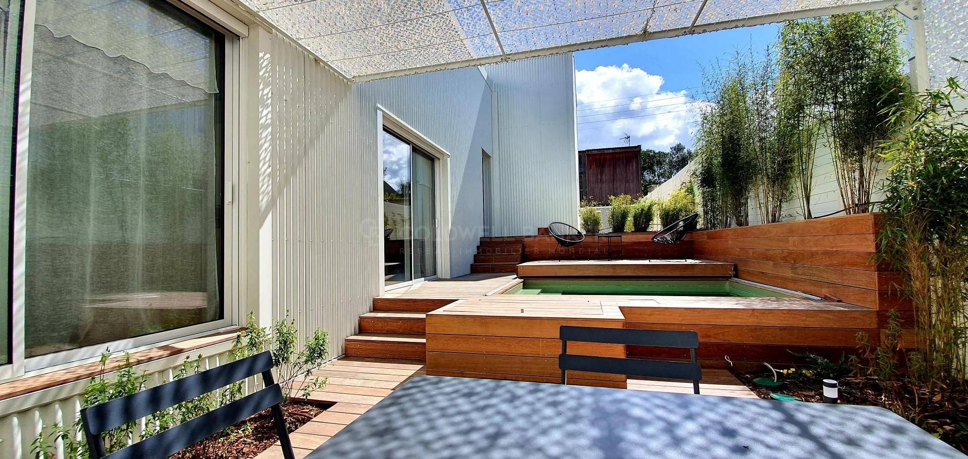 achat Maison d'architecte avec piscine au BOUSCAT