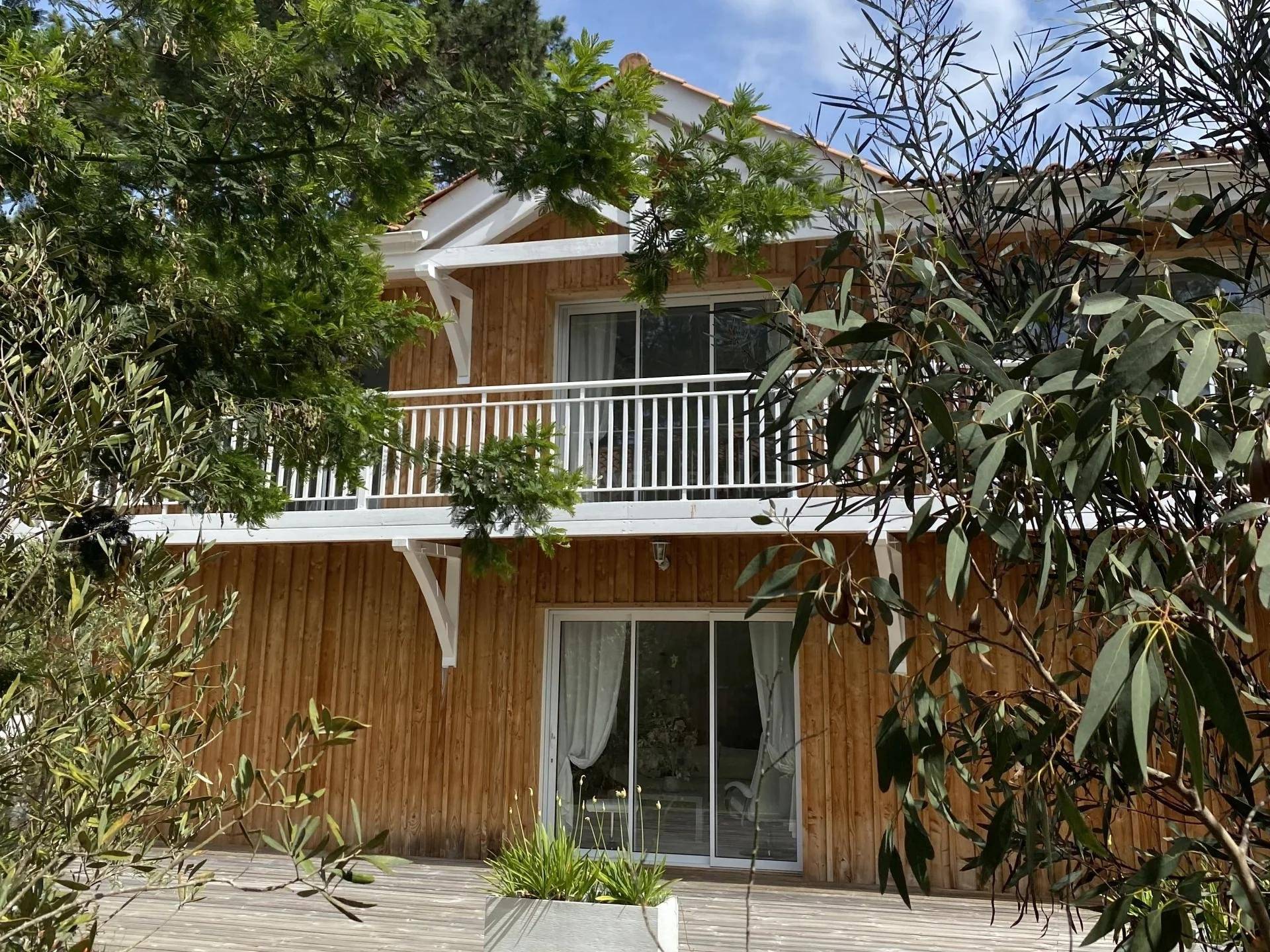 Propriété exceptionnelle avec deux villas proche plage et centre - Cap Ferret