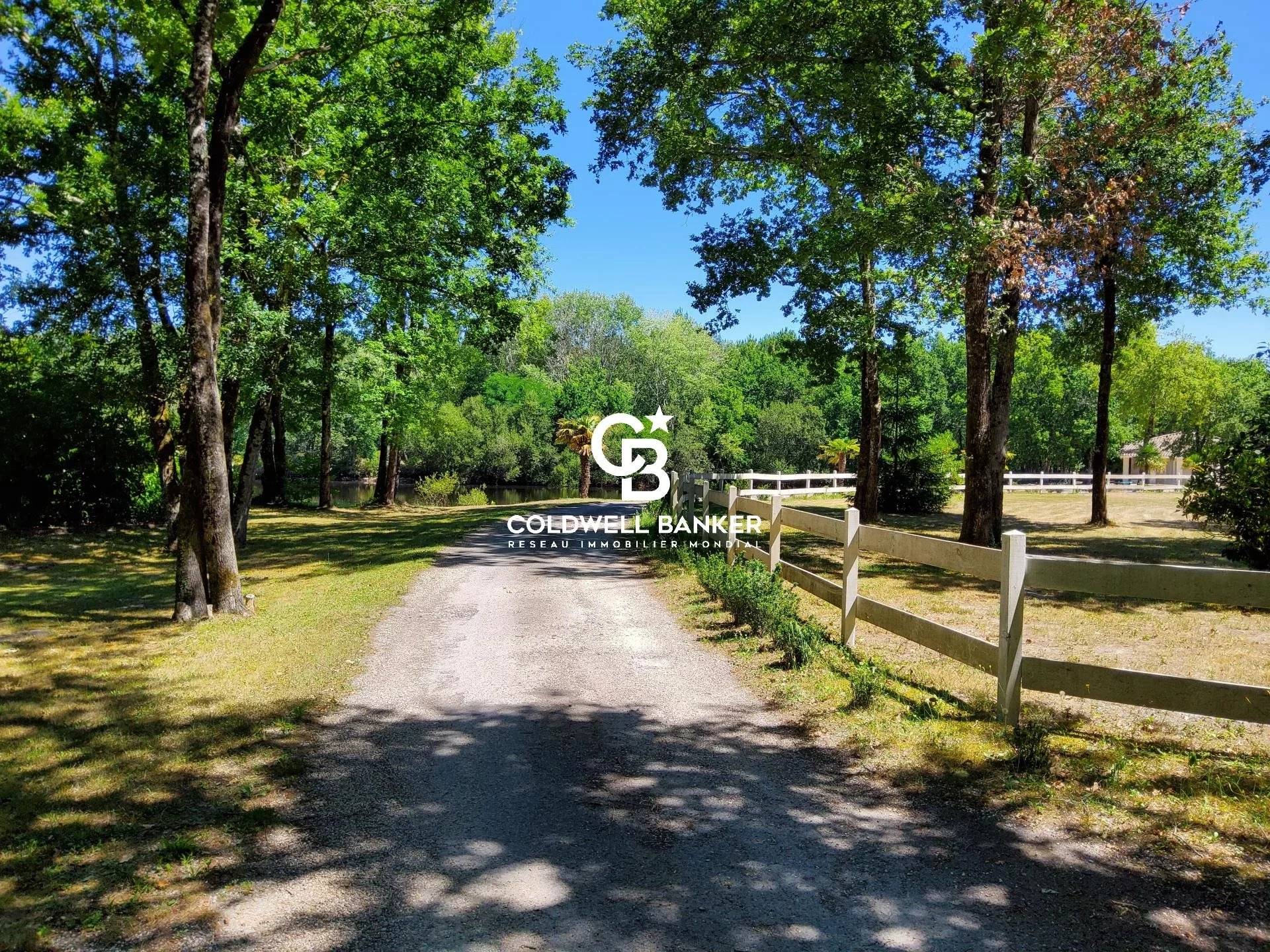 Domaine exceptionnel avec étang à Mios, Proximité Bassin d'Arcachon