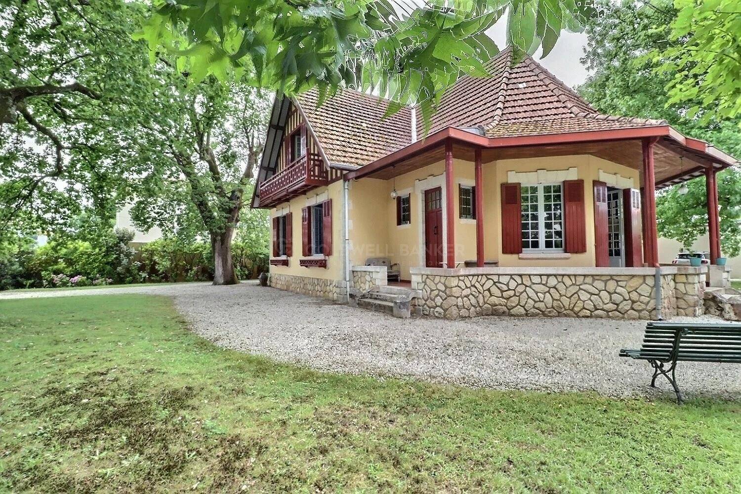 Propriété villa de 1930 - Andernos-les-Bains Hyper Centre