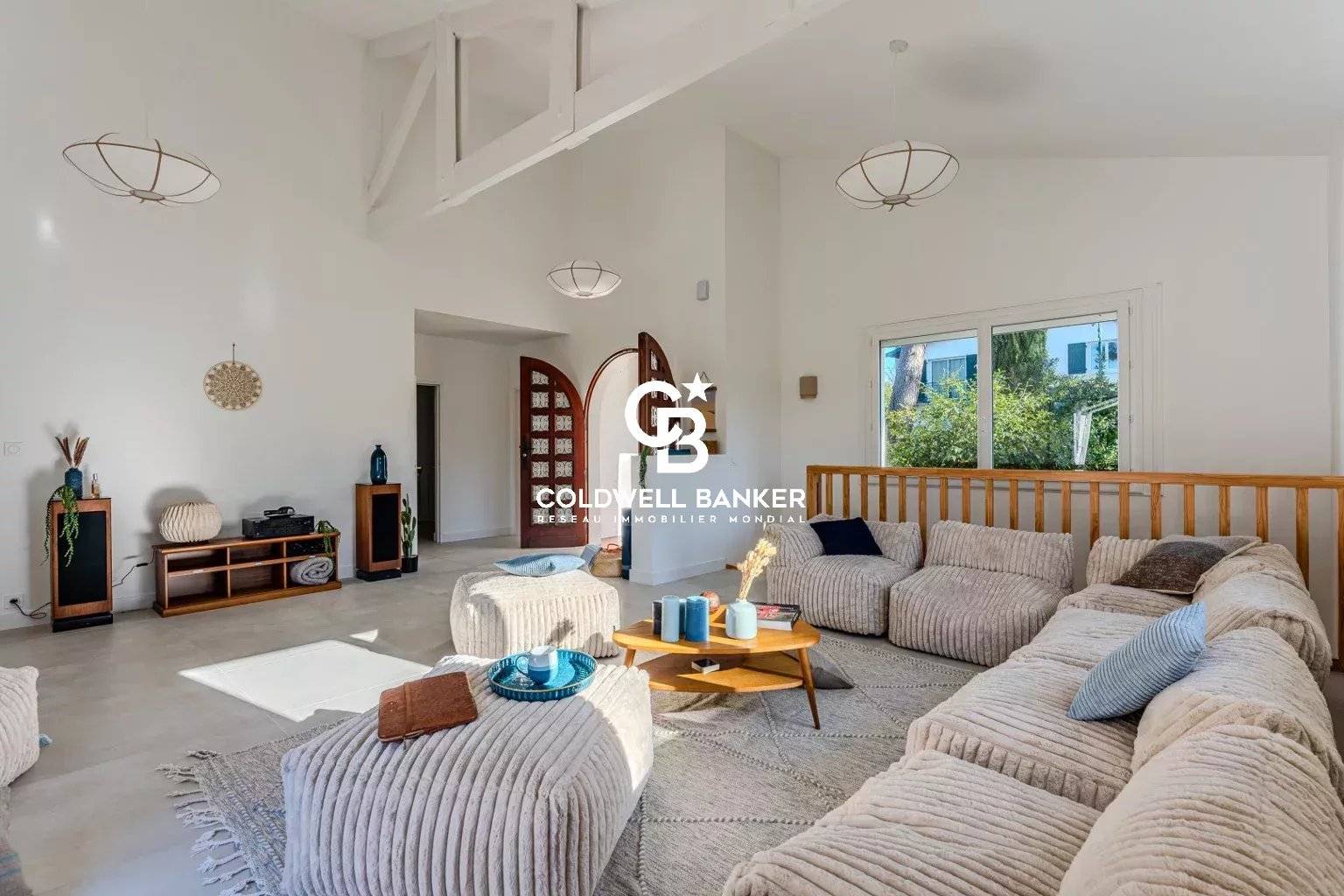 Maison à vendre Arcachon Abatilles - villa rénovée avec piscine et jardin paysagé