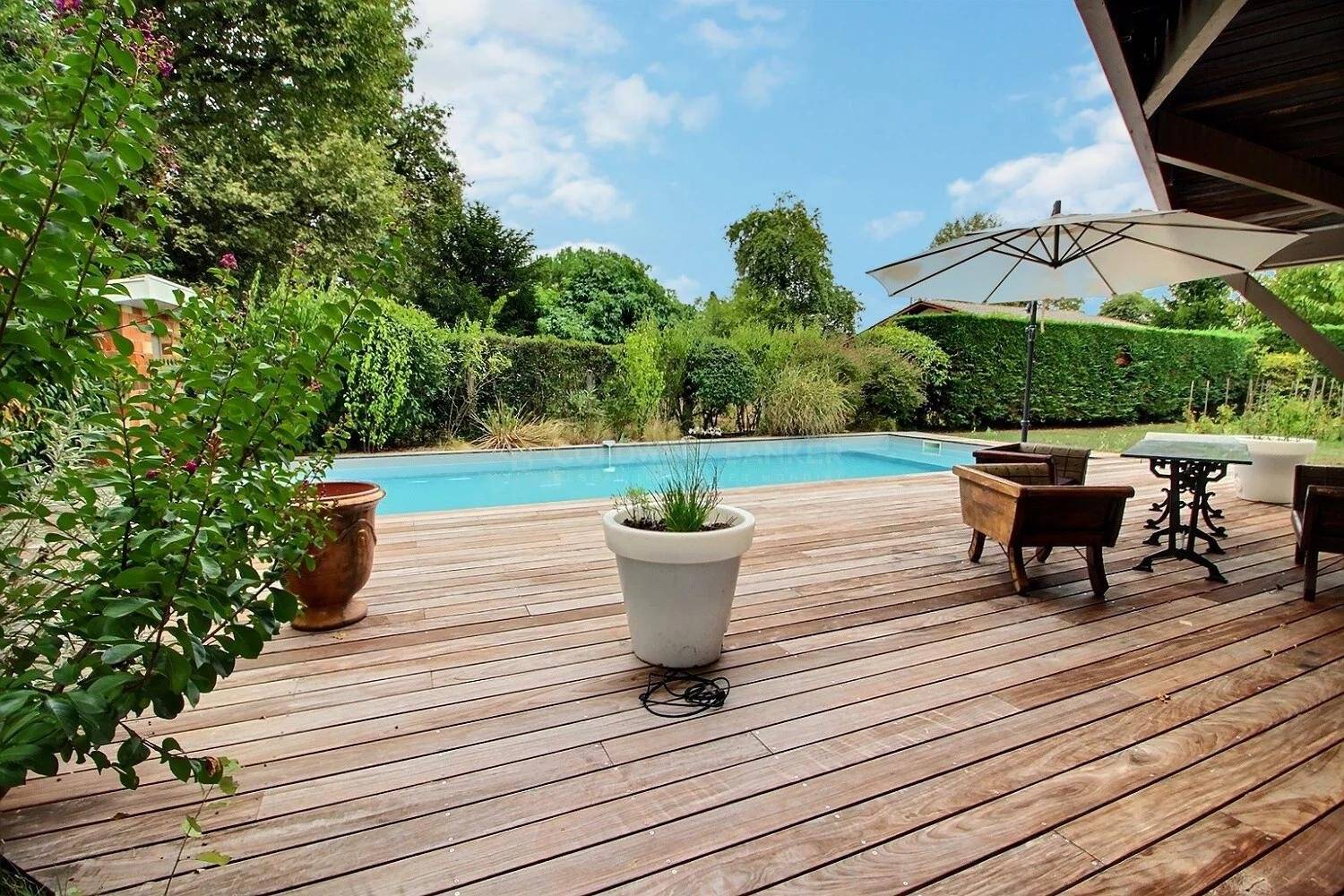 Maison d'architecte avec piscine - proche Bordeaux Pessac Alouette