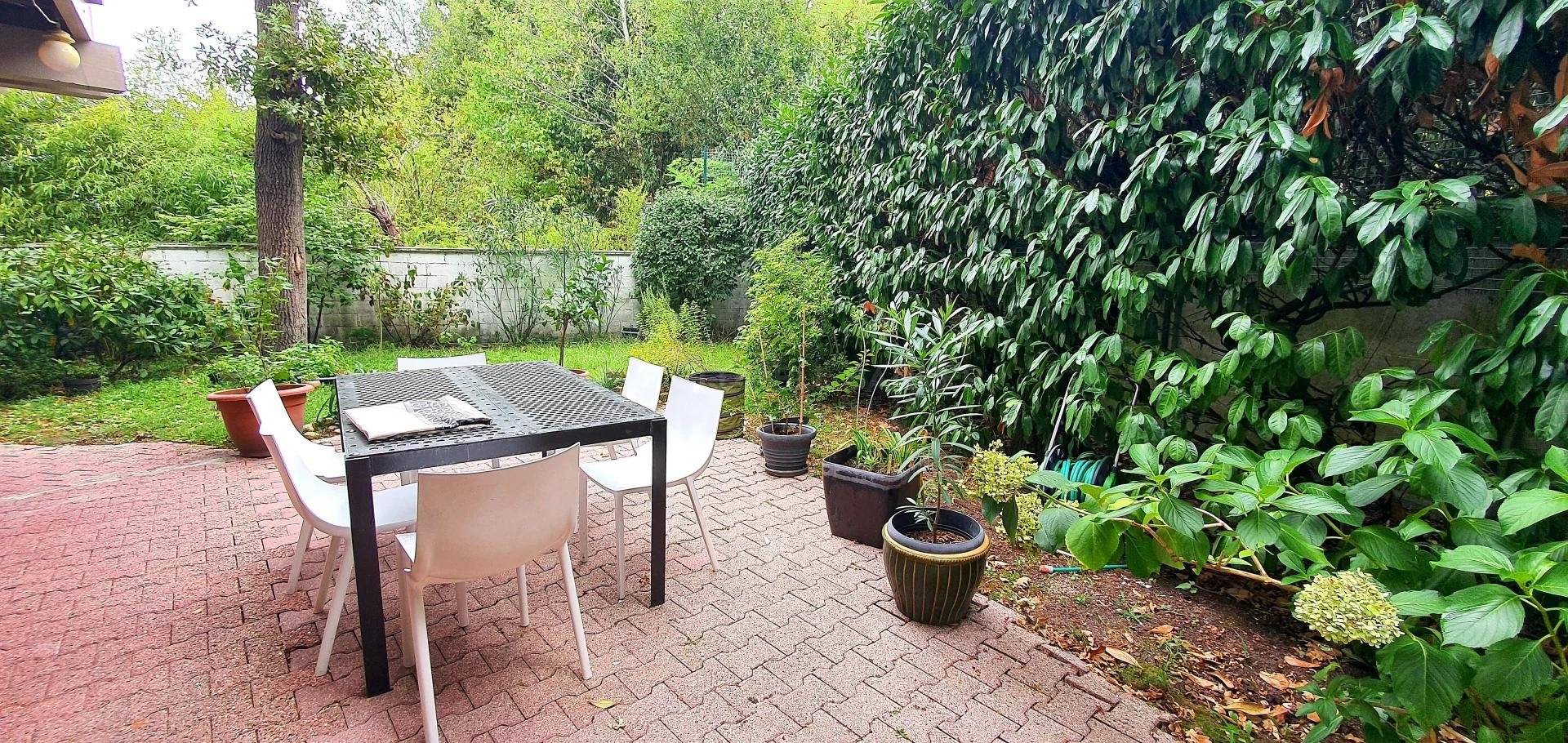 Maison d'architecte avec piscine - proche Bordeaux Pessac Alouette