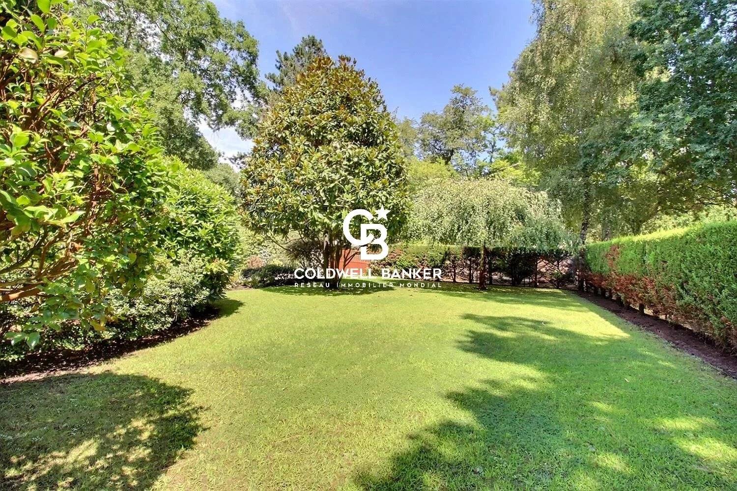 Maison à vendre à Taussat – vue Bassin, 4 chambres, garage et jardin piscinable