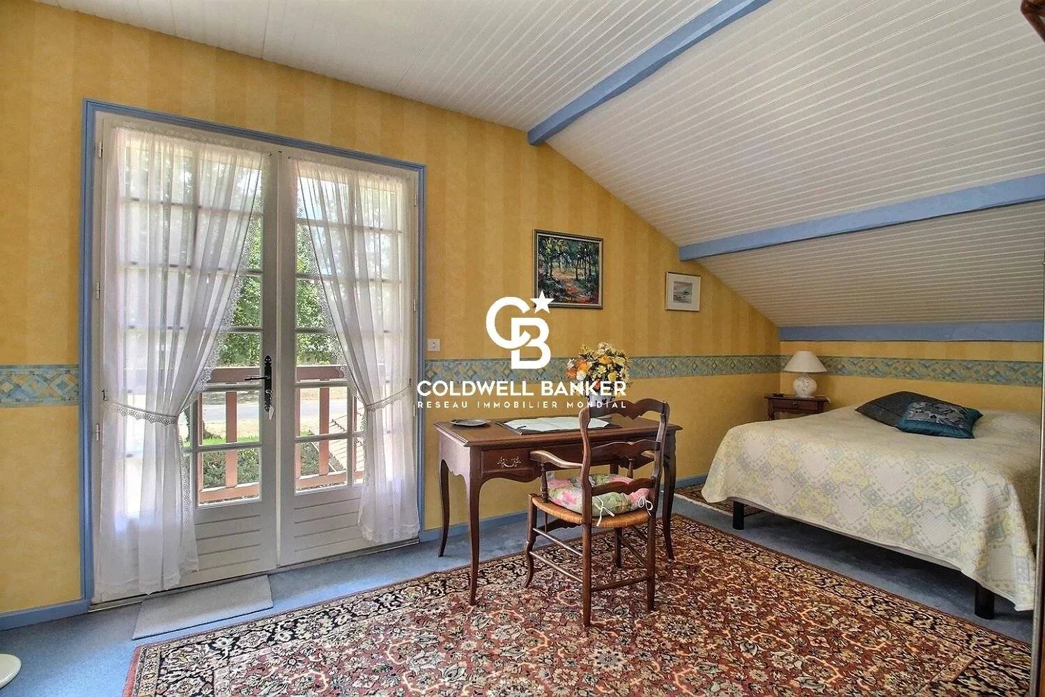 Maison à vendre à Taussat – vue Bassin, 4 chambres, garage et jardin piscinable