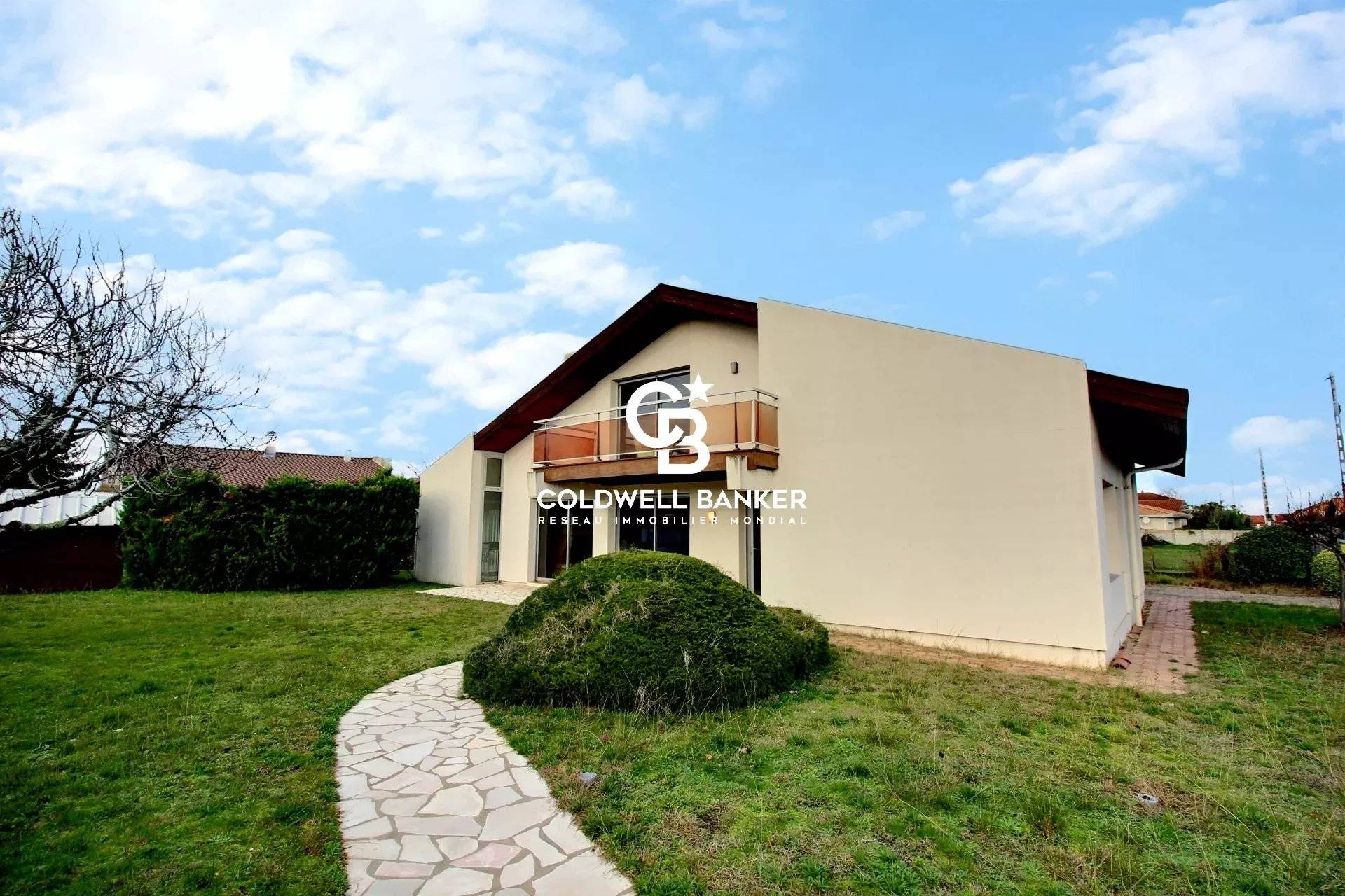 Maison avec grand terrain et dépendance à vendre à Gujan-Mestras