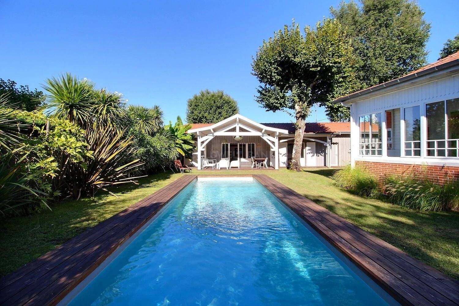 Magnifique arcachonnaise avec piscine - Arès