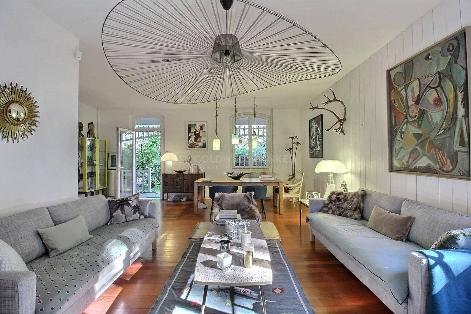 Arcachonnaise rénovée avec piscine proche plage - Arès