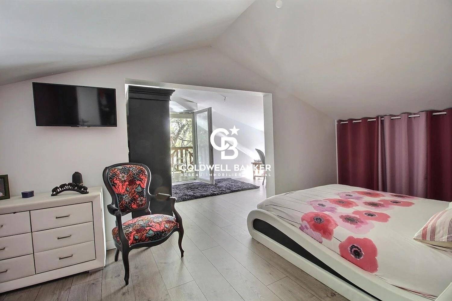 Grande villa avec piscine et locaux professionnels - Idéal investisseurs - Arès côté Bassin