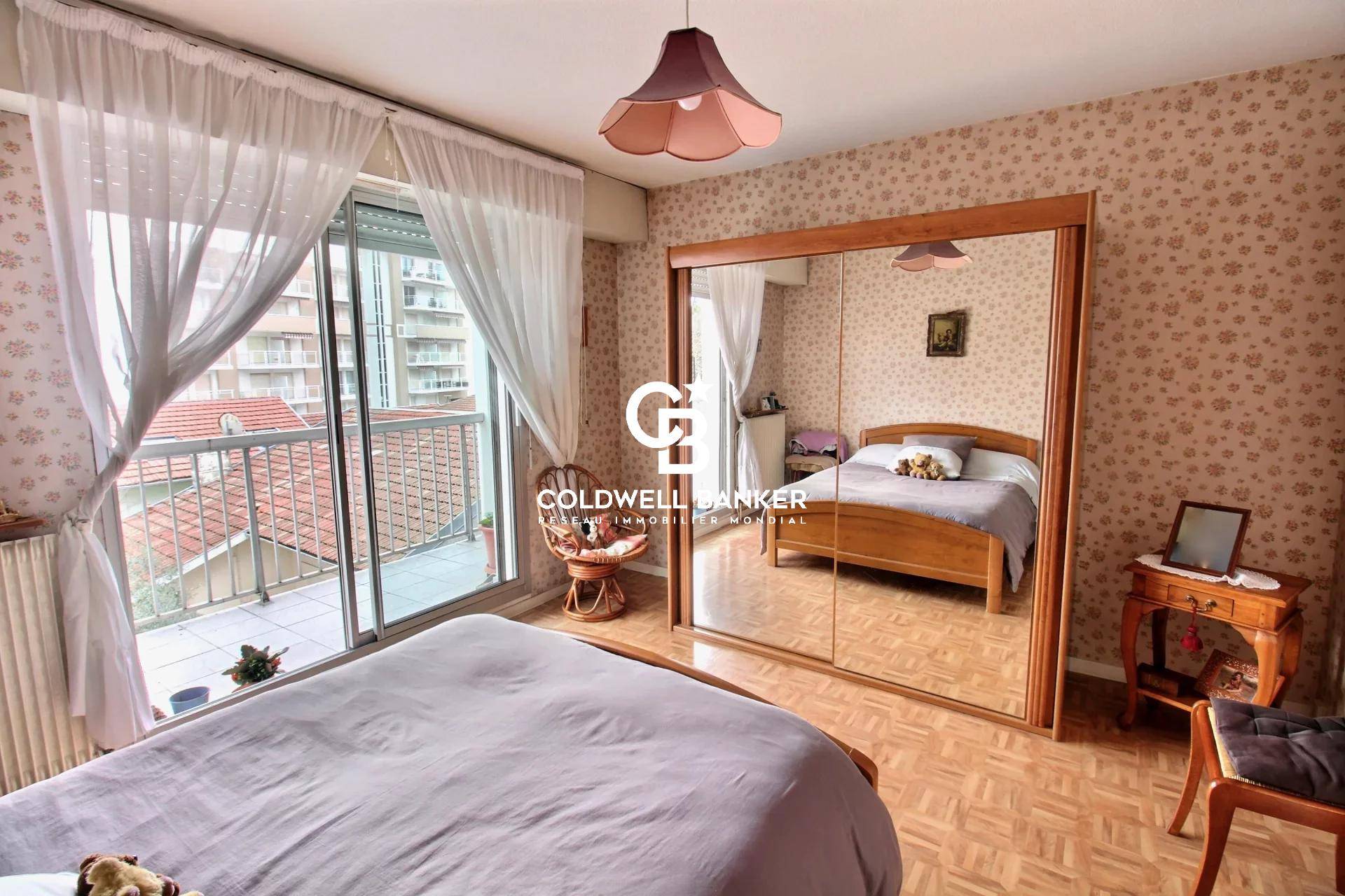 Appartement à vendre Arcachon Centre - T3 lumineux avec double terrasse, parking et ascenseur