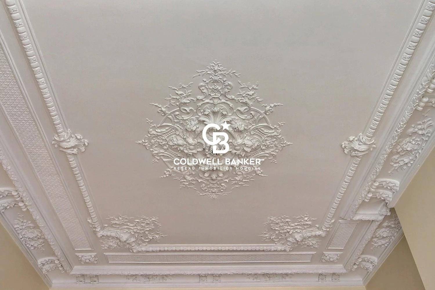 Hôtel Particulier en centre-ville avec piscine à vendre Bordeaux 