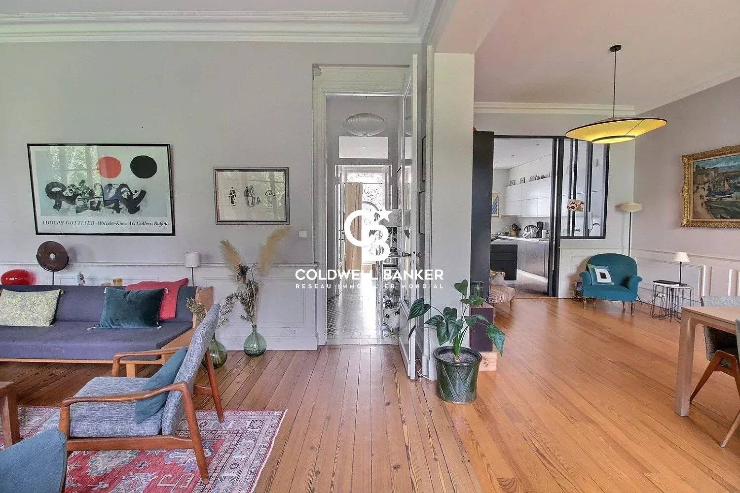 Maison familiale en pierre à vendre à Bordeaux Jardin Public - jardin de 180 m², dépendance et garage 