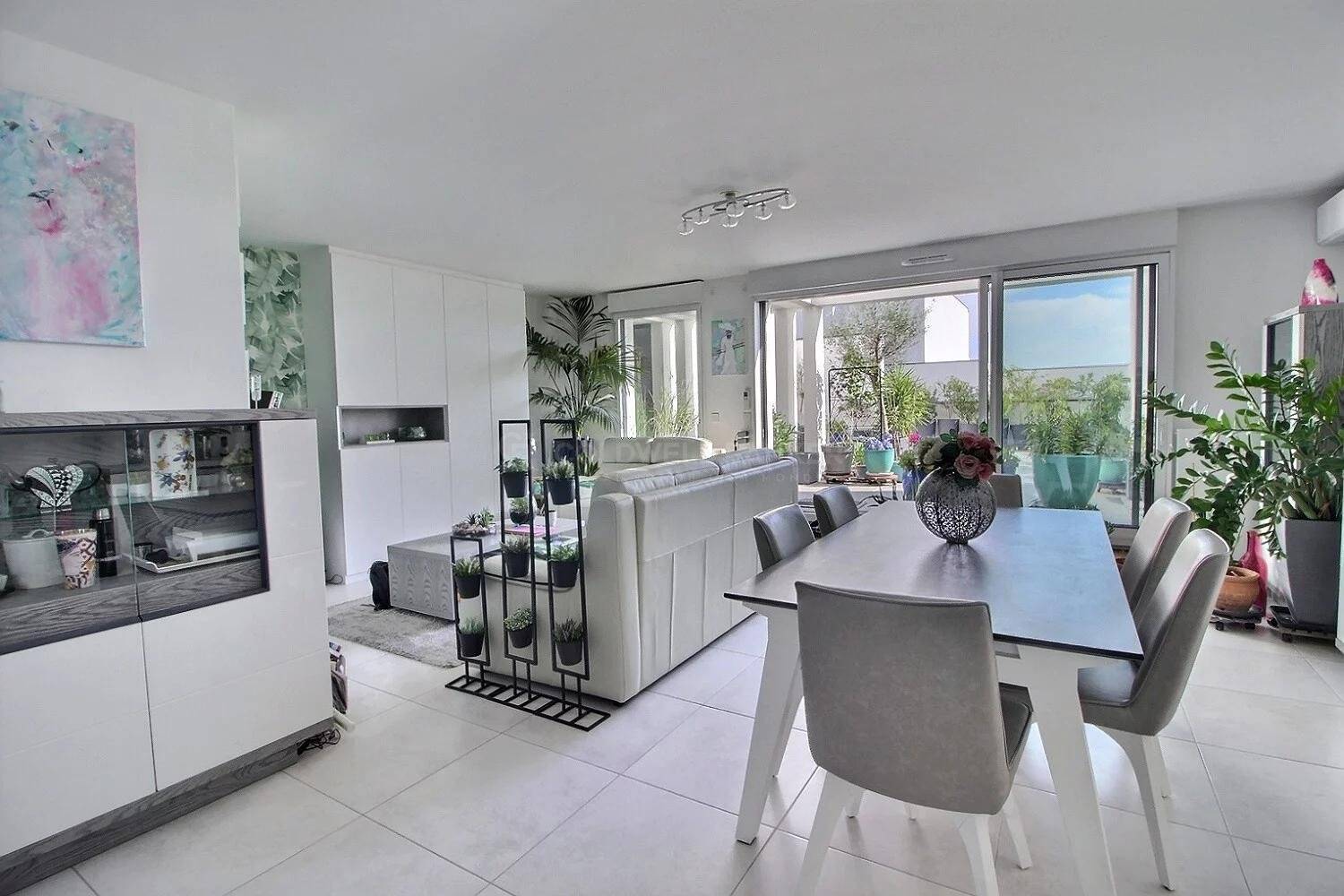 Appartement à vendre au Bouscat - avec terrasse 70 m², parking, proche tram D