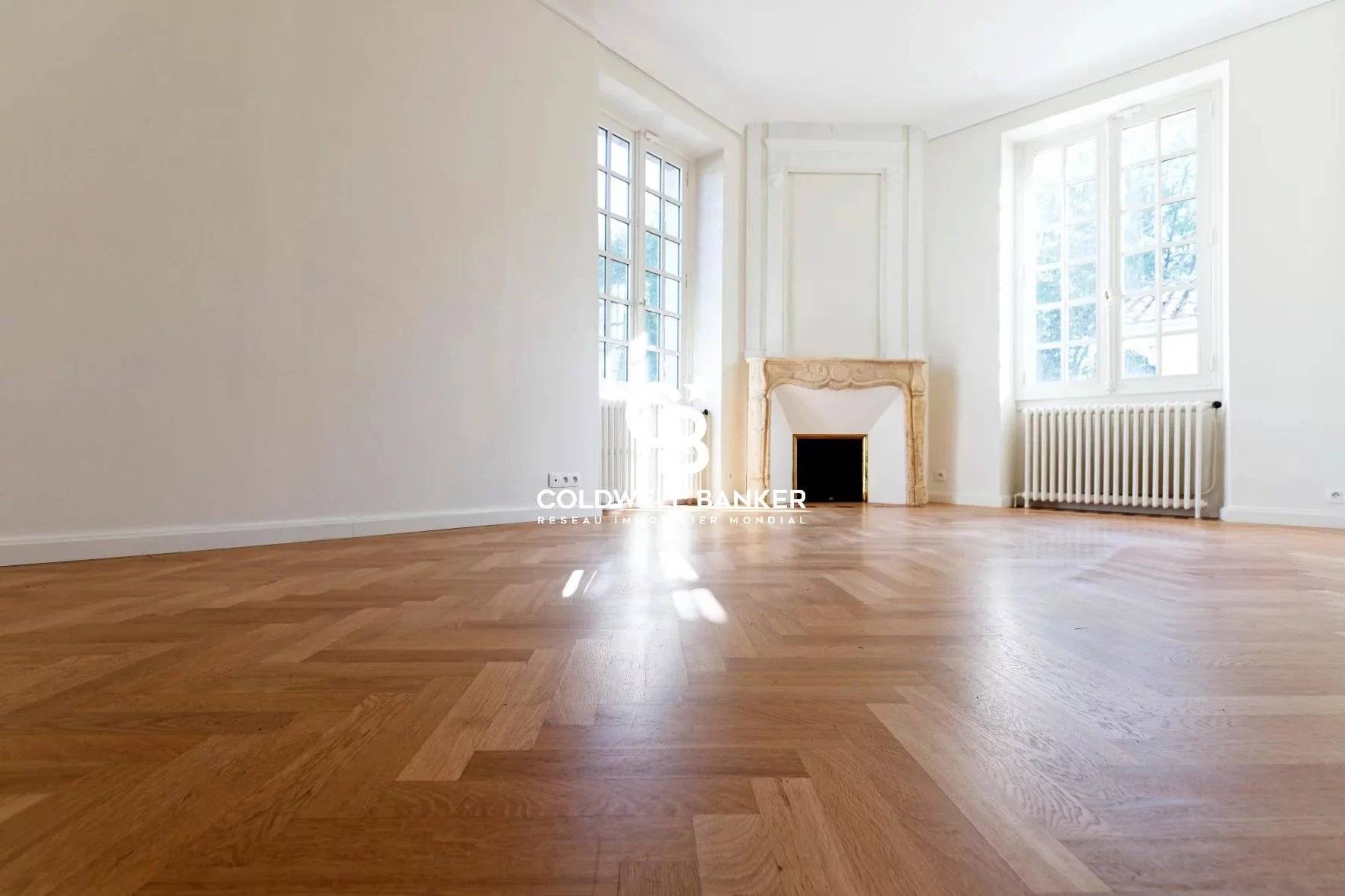 Chartreuse avec maison de gardien - proche Bordeaux