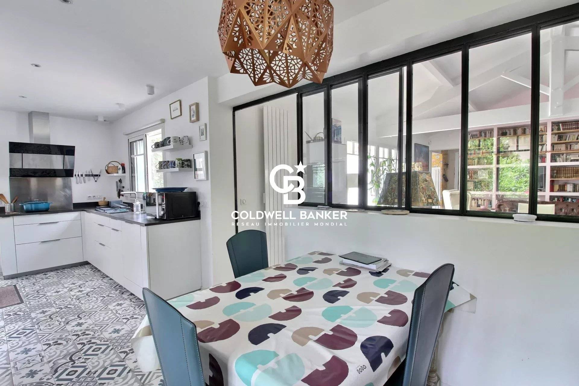 Maison à vendre à Arcachon Abatilles - 4 chambres et grande piscine