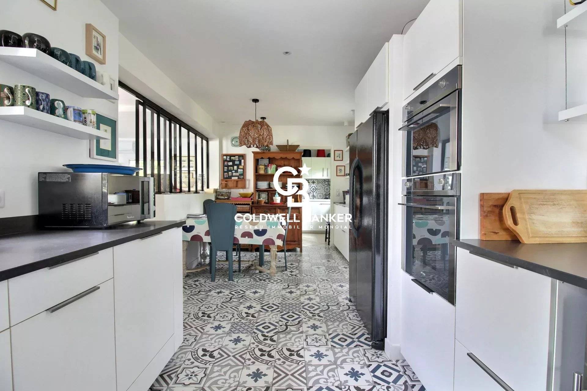 Maison à vendre à Arcachon Abatilles - 4 chambres et grande piscine