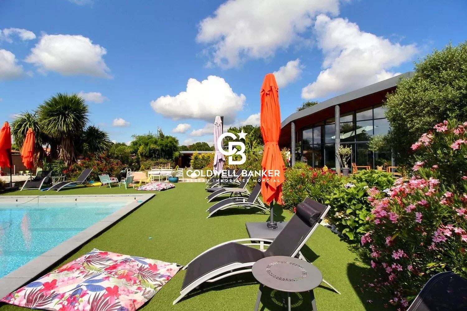 Spacieuse villa d'architecte aux belles prestations Proche Lacanau