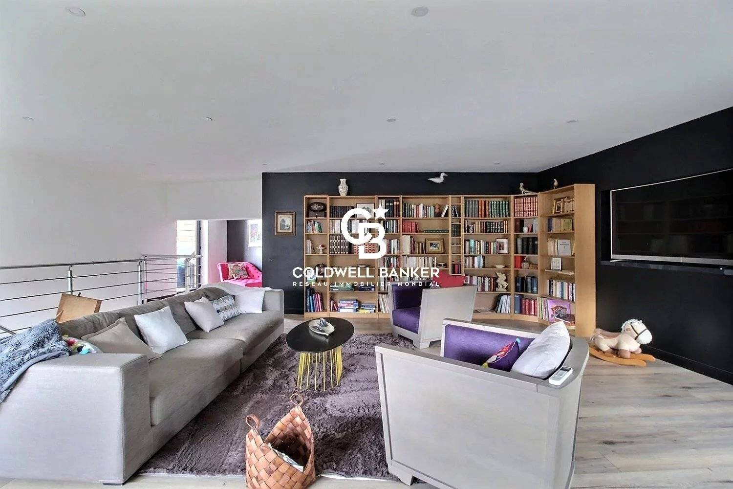 Spacieuse villa d'architecte aux belles prestations Proche Lacanau