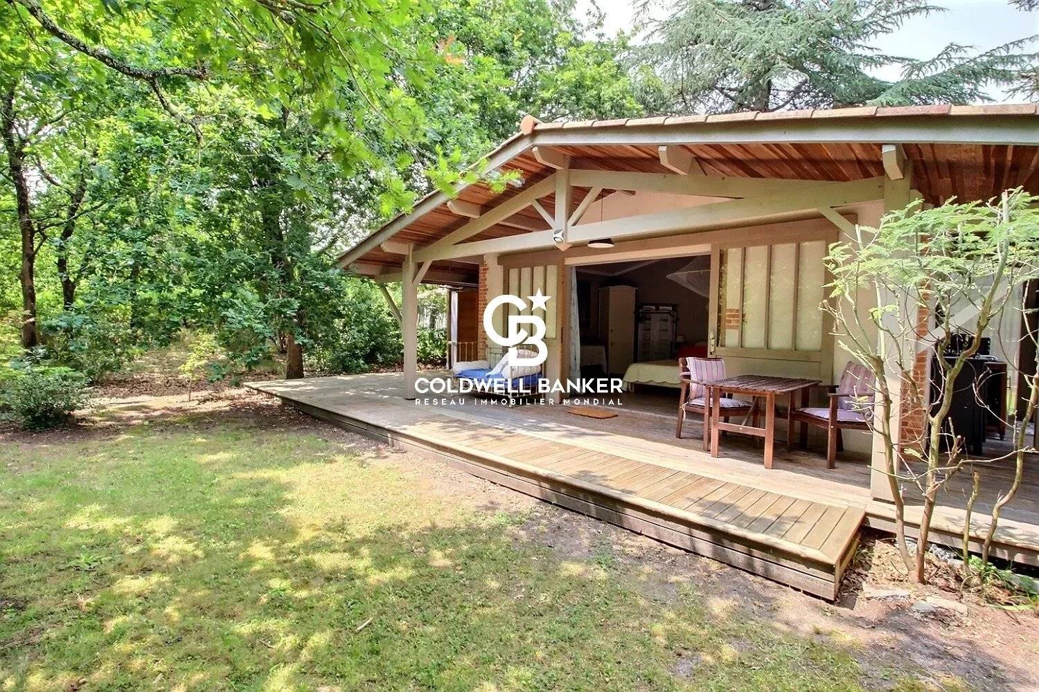 Maison de plain pied rénovée avec dépendance à vendre Lège-Cap-Ferret