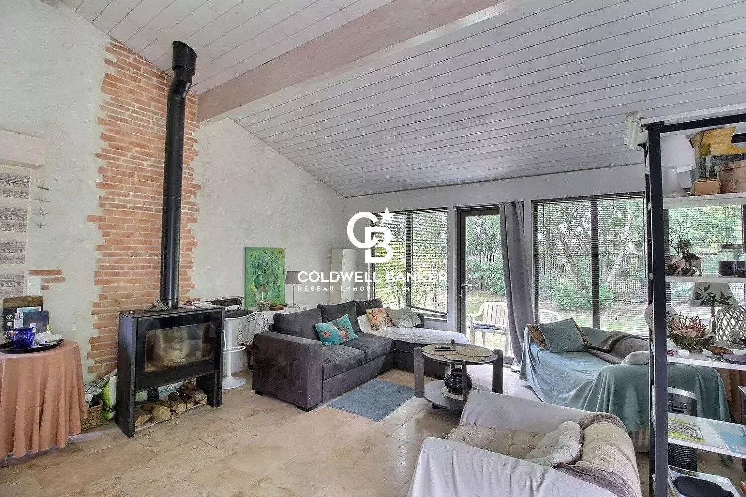 Maison de plain pied rénovée avec dépendance à vendre Lège-Cap-Ferret