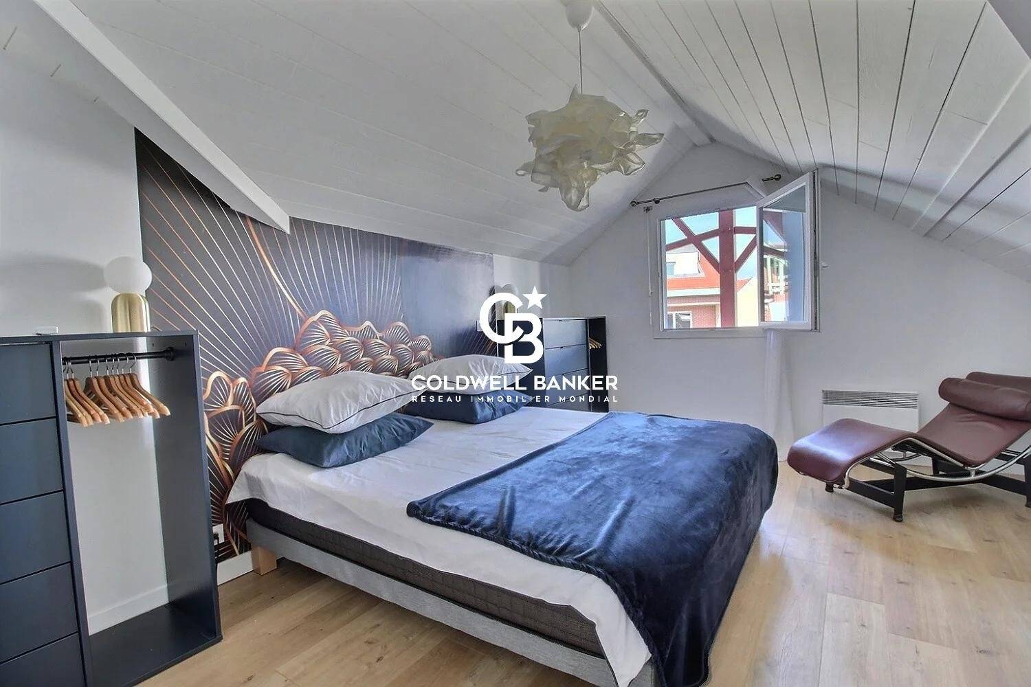 Appartement à vendre Arcachon Aiguillon - T4 en duplex avec balcon, garage et rénovation récente