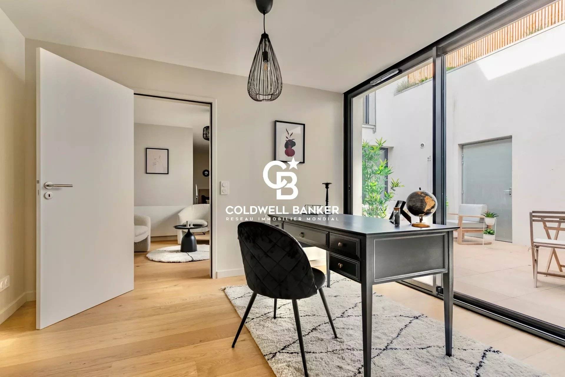 Maison de ville réhabilitée avec triple terrasse à vendre quartier des Chartrons Bordeaux