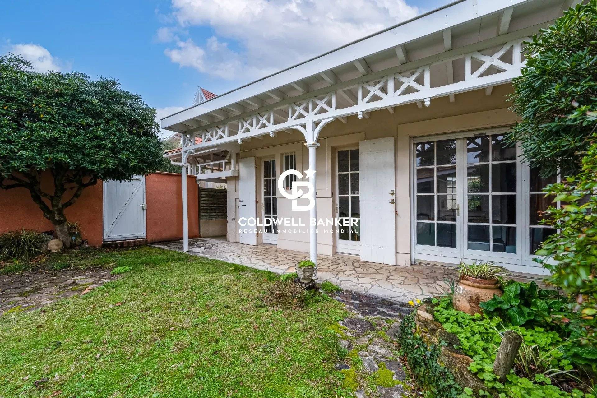 Appartement à vendre Arcachon - première ligne bassin, jardin privatif, accès plage