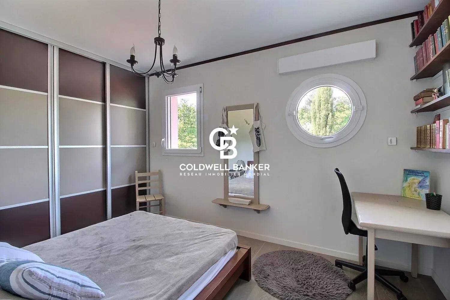 Spacieuse villa contemporaine avec piscine - Lège Bourg