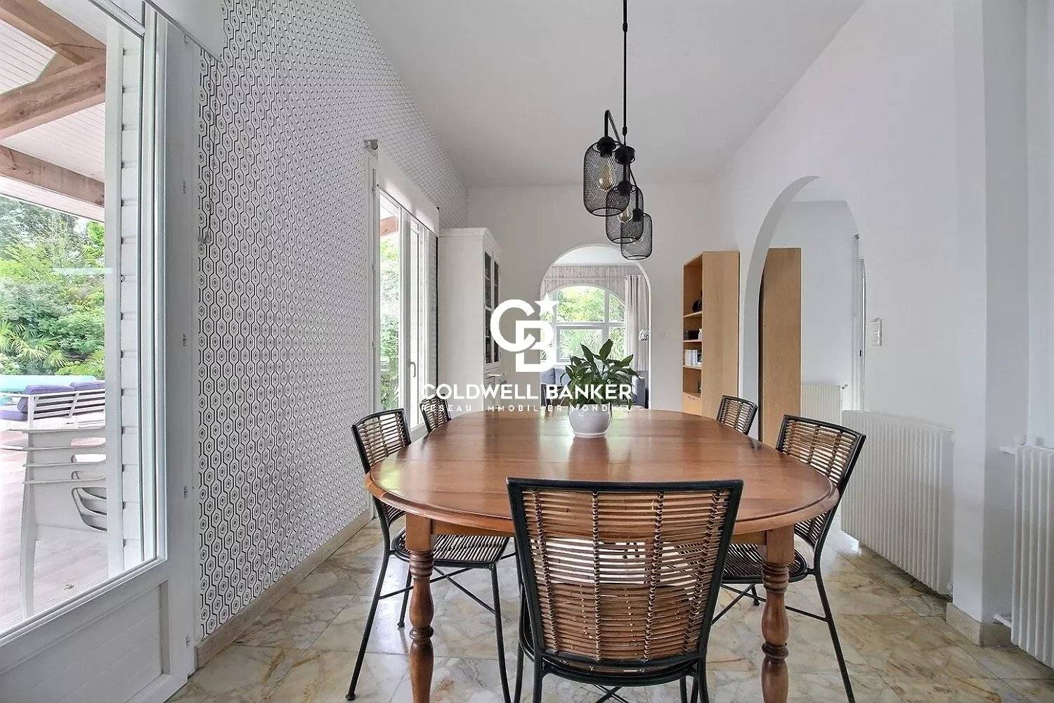 Maison familiale avec piscine et jardin verdoyant - Gujan-Mestras 