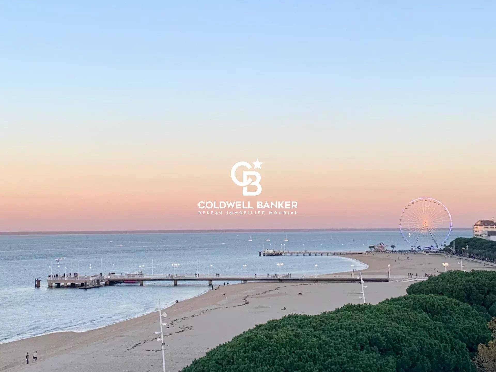 Superbe Villa Familiale en Première Ligne à Arcachon avec 7 Chambres