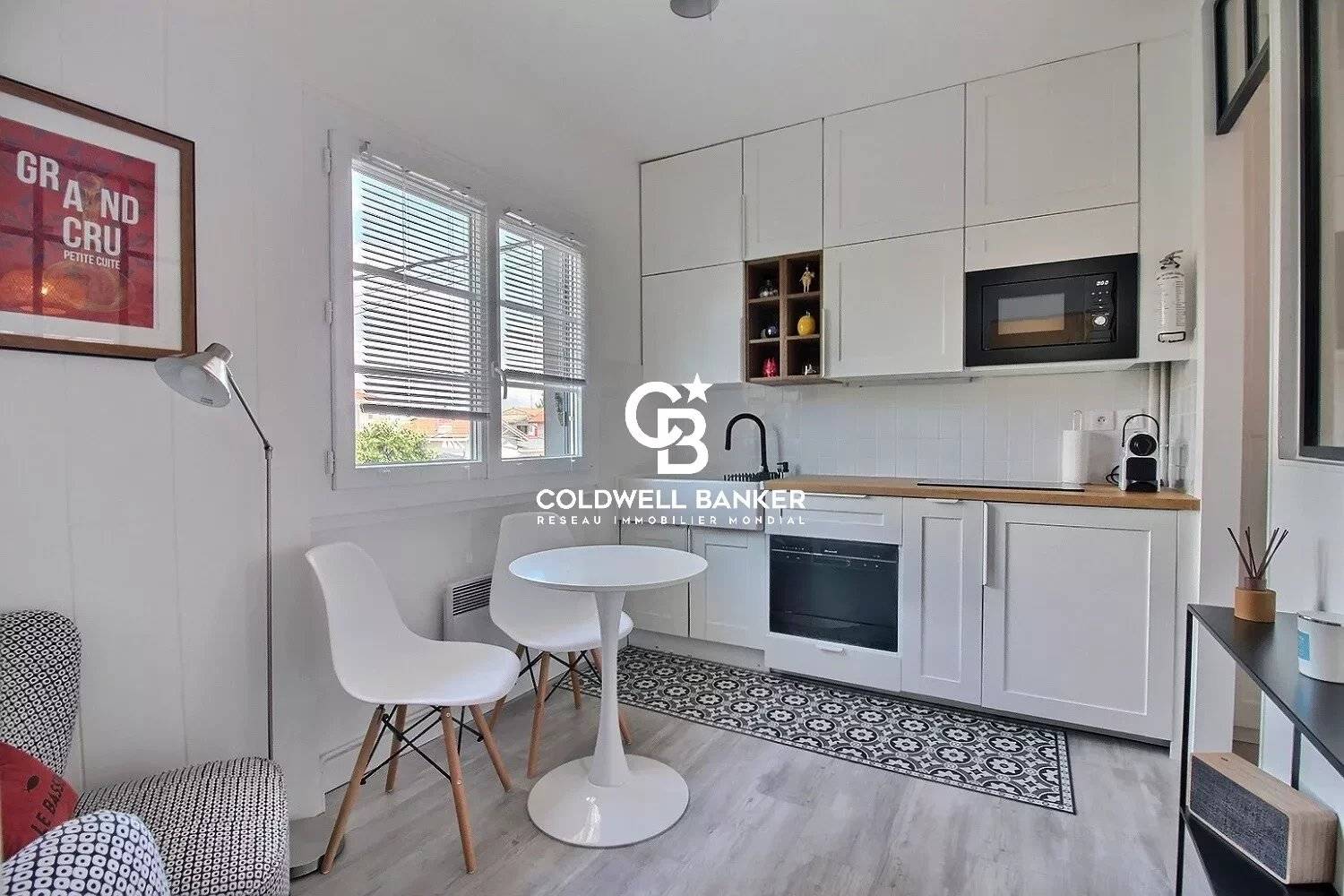 Appartement rénové proche plage, idéal pied à terre ou investissement locatif à vendre Arcachon Saint Ferdinand