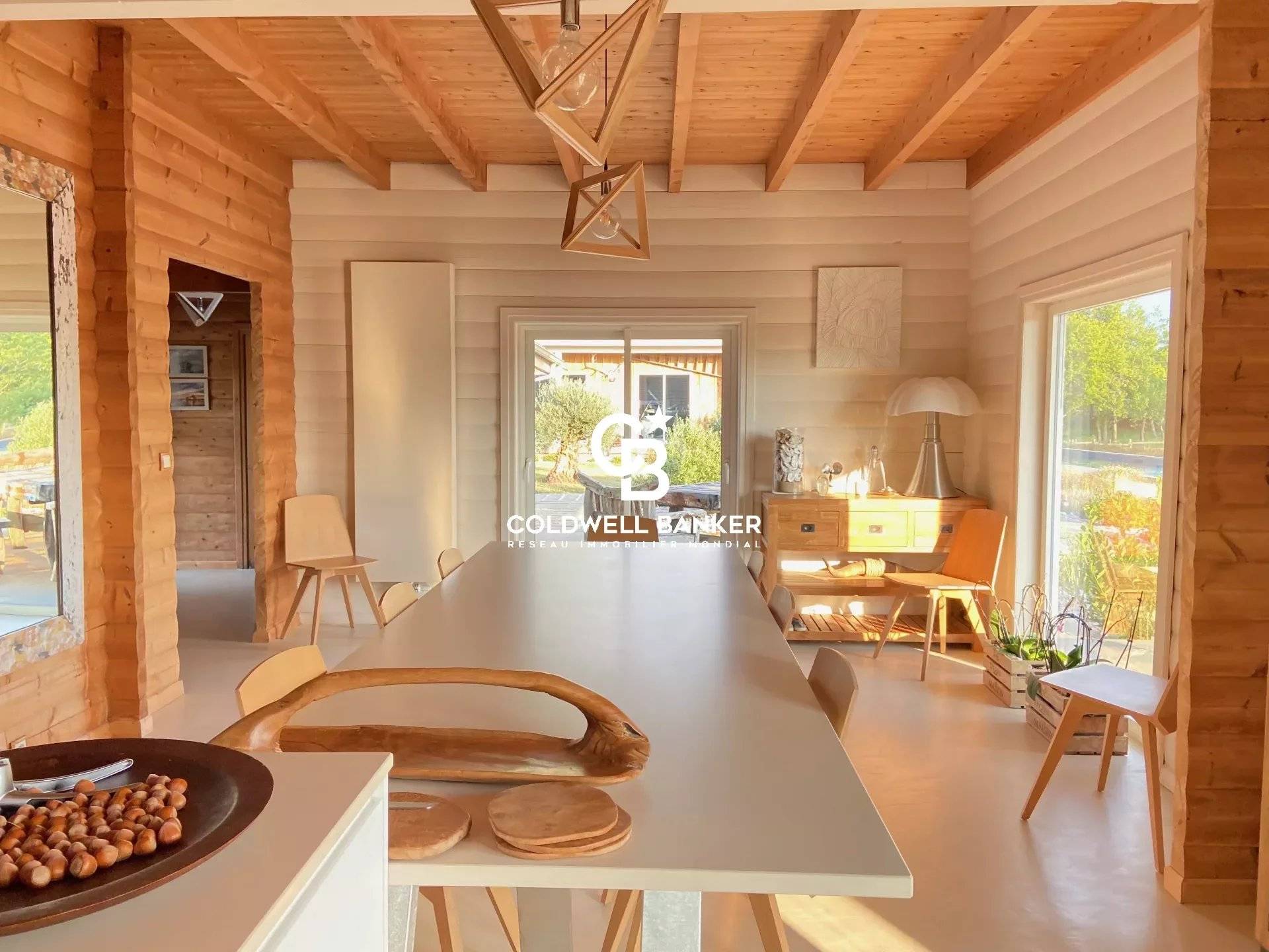 Propriété d'exception avec terrain de 54 hectares à Mios - Proche Bordeaux