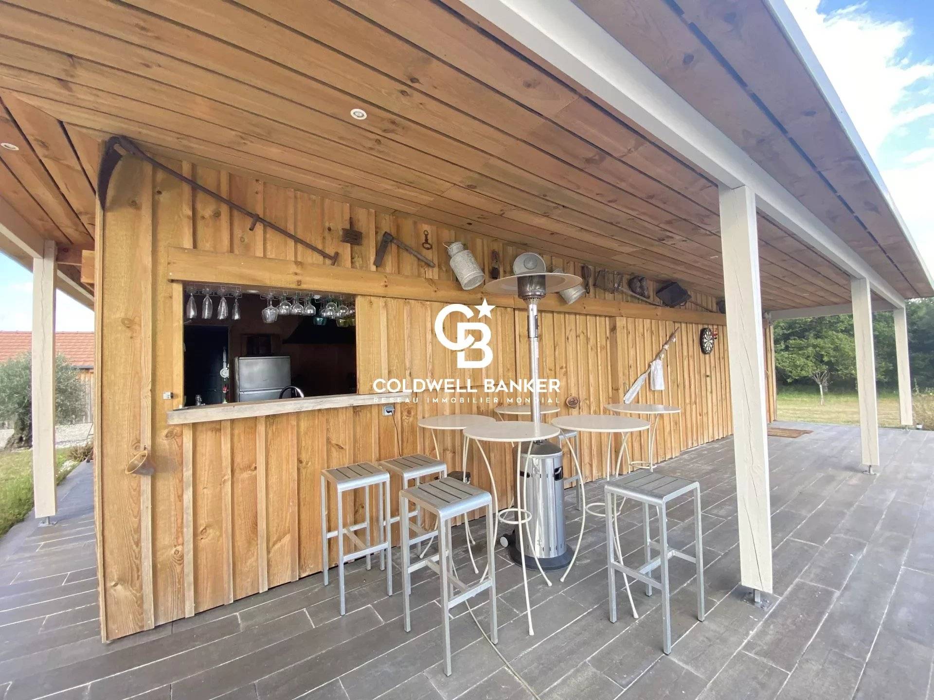 Propriété d'exception avec terrain de 54 hectares à Mios - Proche Bordeaux