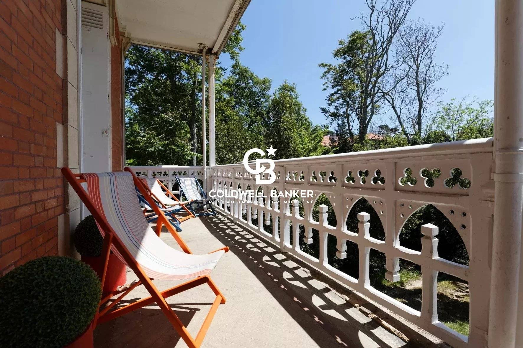 Appartement à vendre Arcachon proche Pereire – prestations haut de gamme, plage à pied