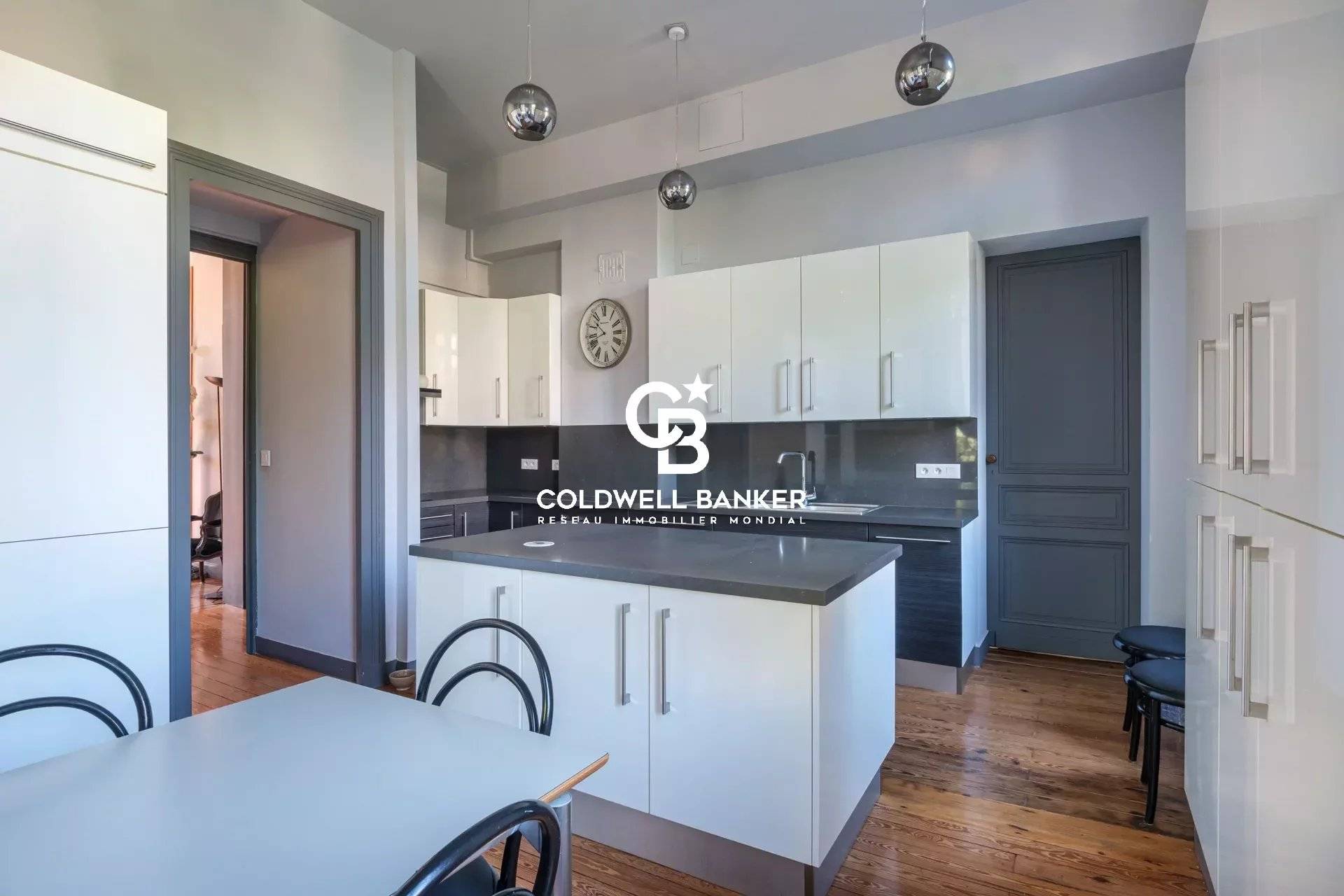 Exceptionnelle villa historique rénovée en ville d'Hiver : une demeure unique à Arcachon