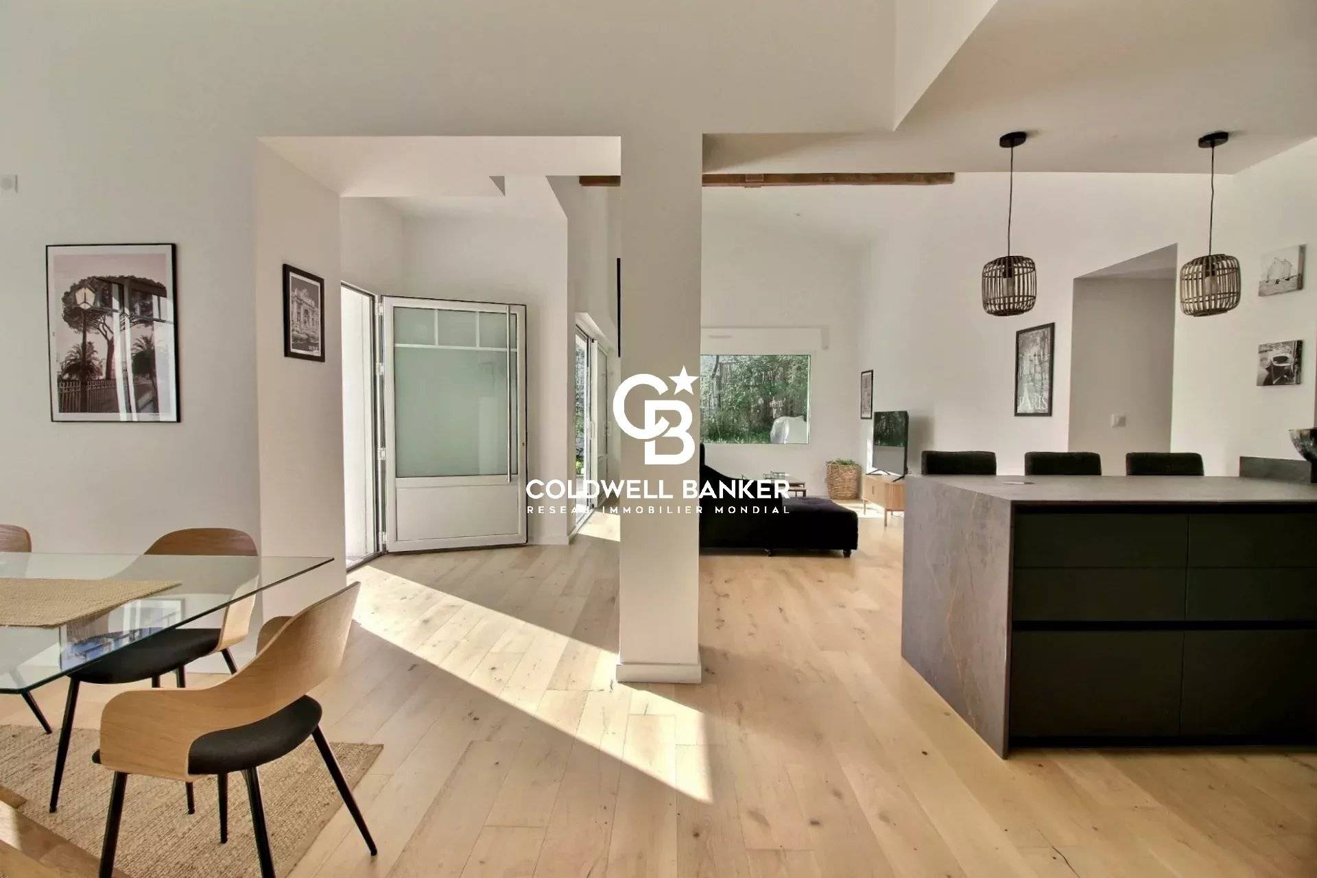 Maison à vendre à Arcachon Pereire – rénovée, 4 chambres, piscine et plage à pied