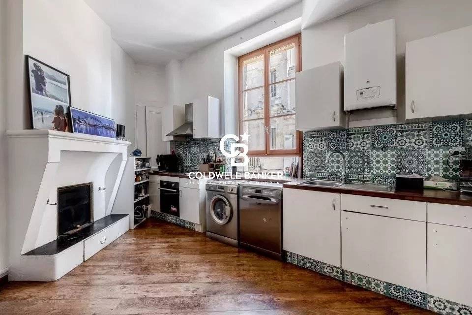 Appartement de charme 3 chambres à vendre quartier des Chartrons / Jardin Public Bordeaux