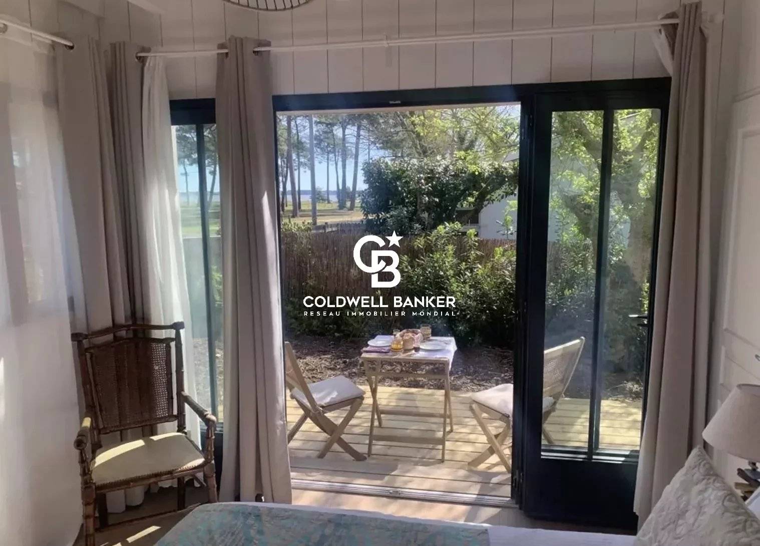 Belle villa bois récente avec piscine et vue bassin à vendre Cap Ferret Claouey