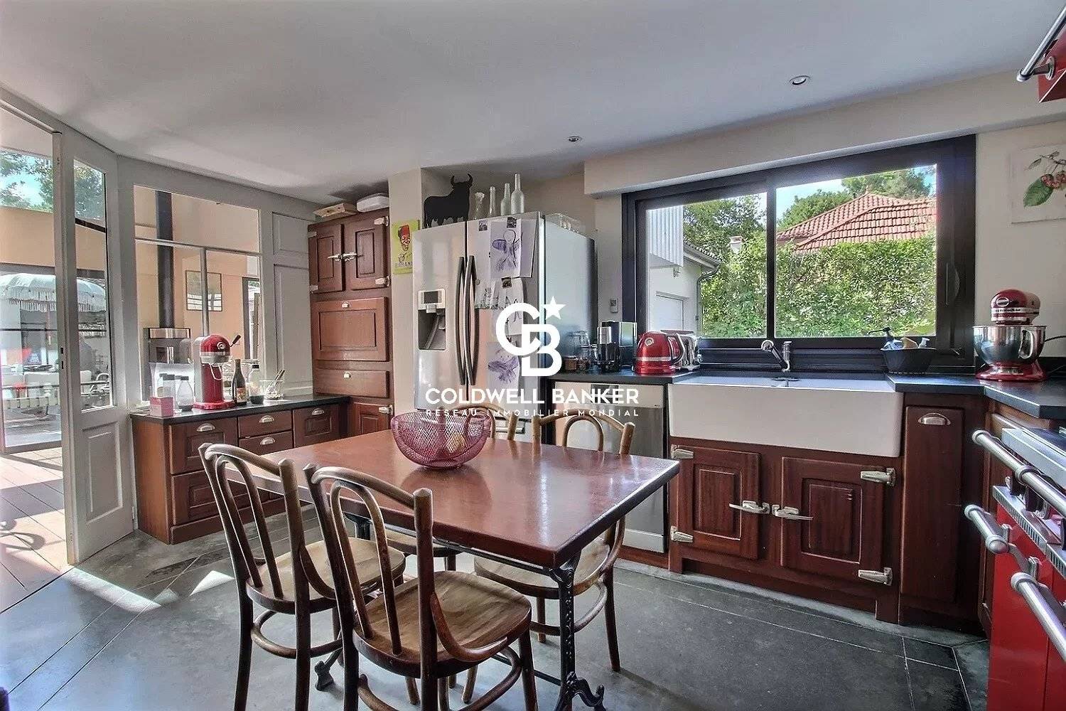 Villa d'exception à vendre proche cercle de voile Pyla sur Mer