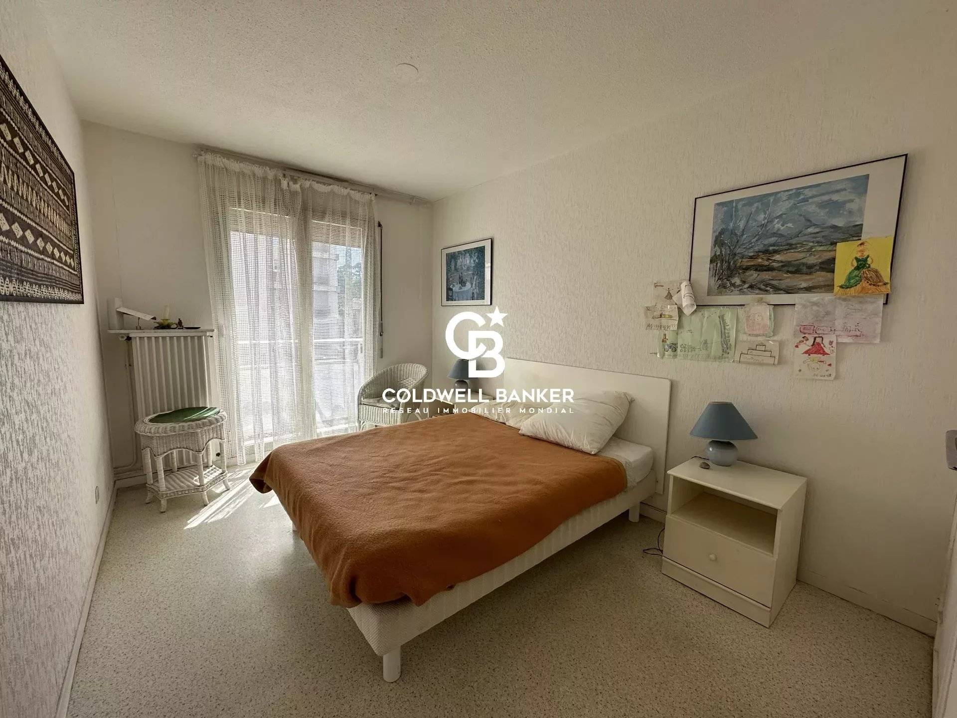 Appartement à vendre à Arcachon – T3 en première ligne avec terrasse et vue bassin