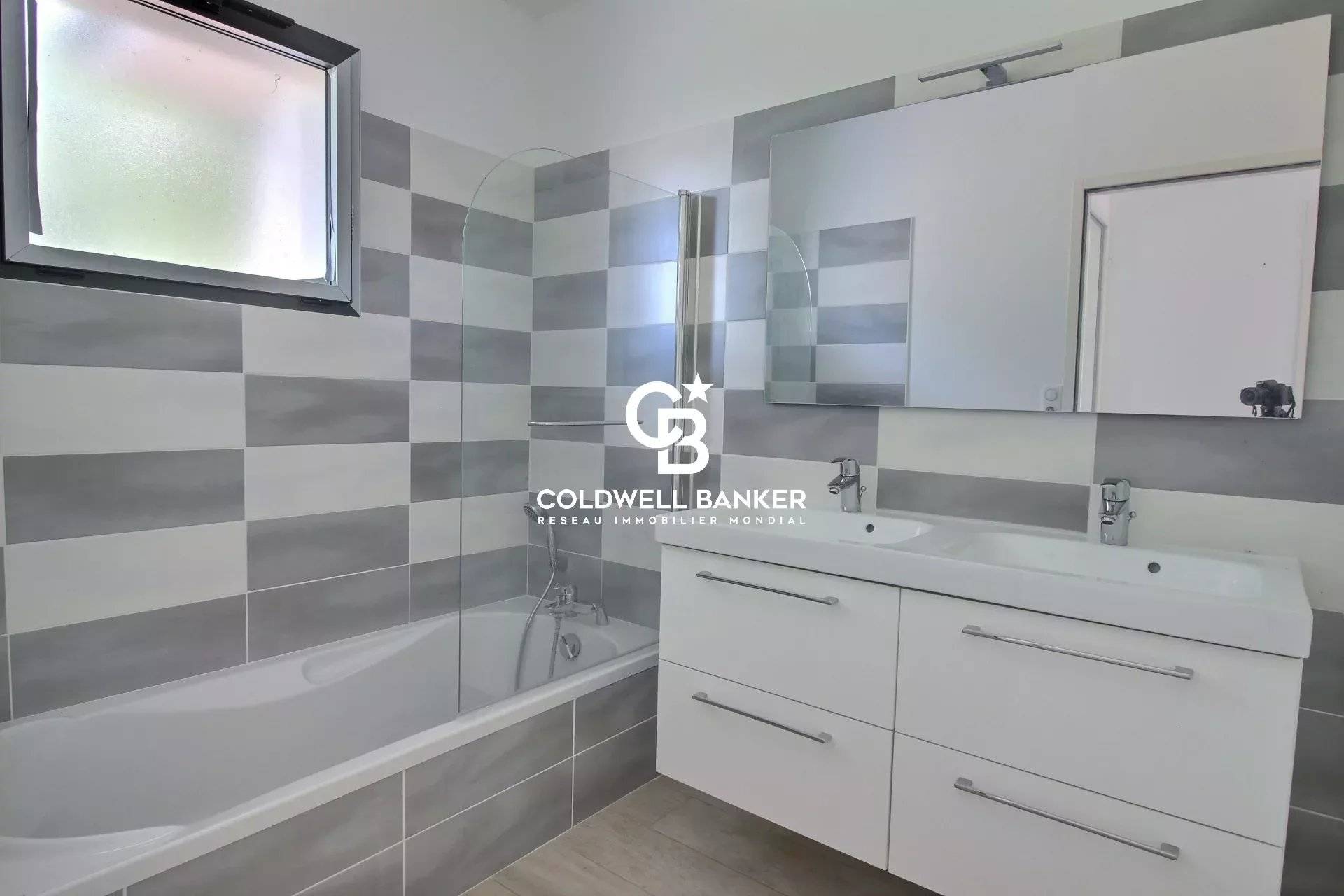 Maison neuve 3 chambres avec garage proche écoles - La Teste-de-Buch