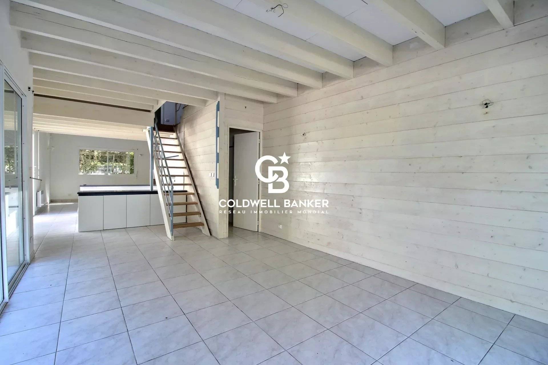 Maison à vendre à Arcachon – à rénover, proche plage Pereire, 3 chambres et annexe