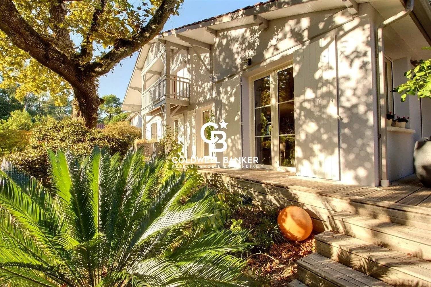 Maison rénovée 4 chambres proche commodités et bassin - Taussat 