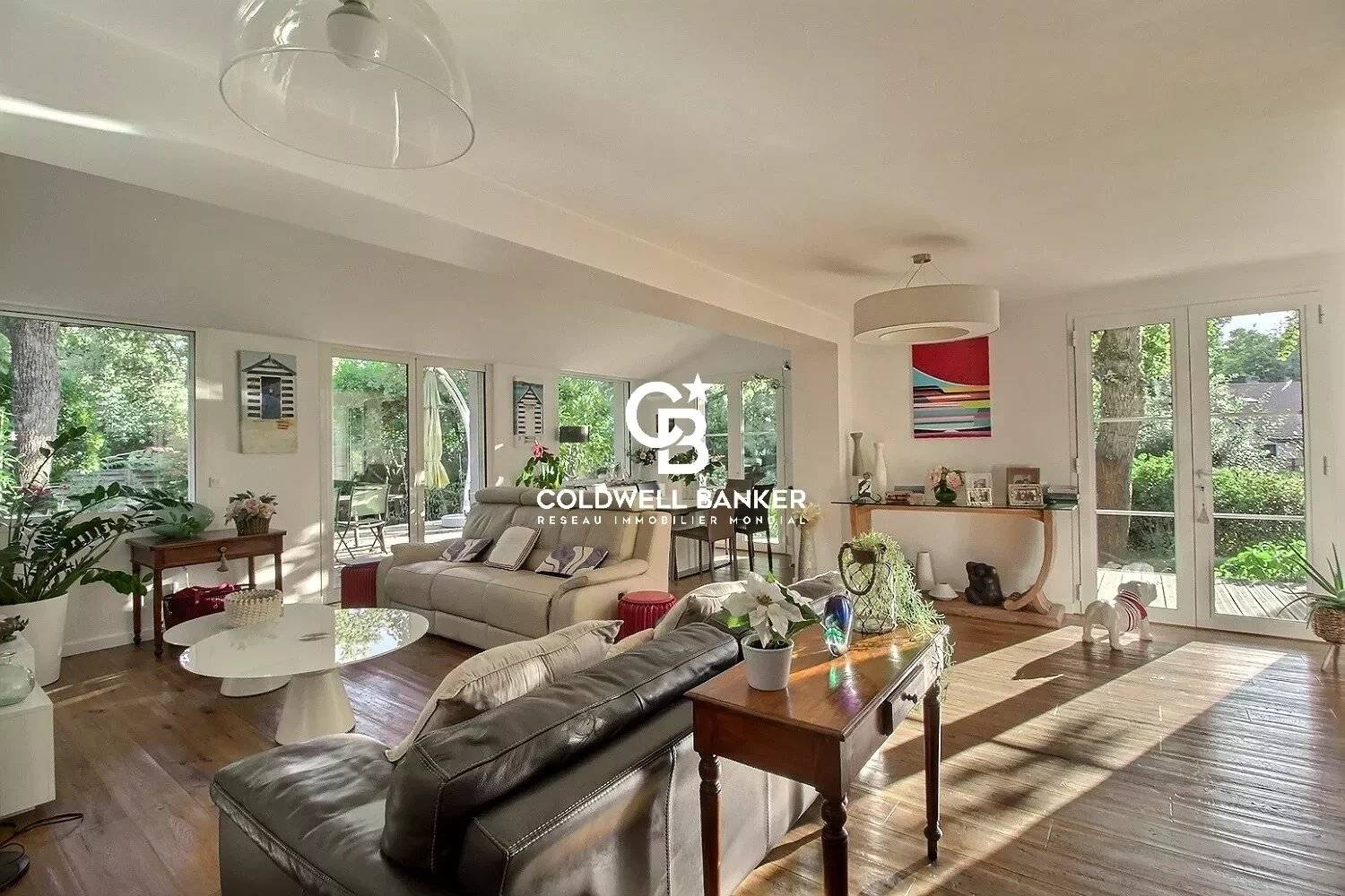 Maison rénovée 4 chambres proche commodités et bassin - Taussat 