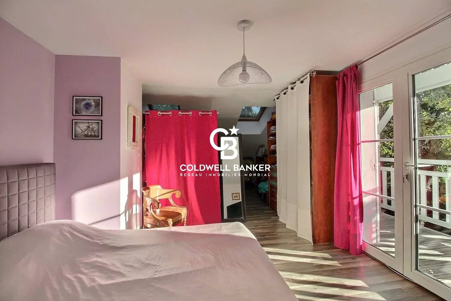 Maison rénovée 4 chambres proche commodités et bassin - Taussat 